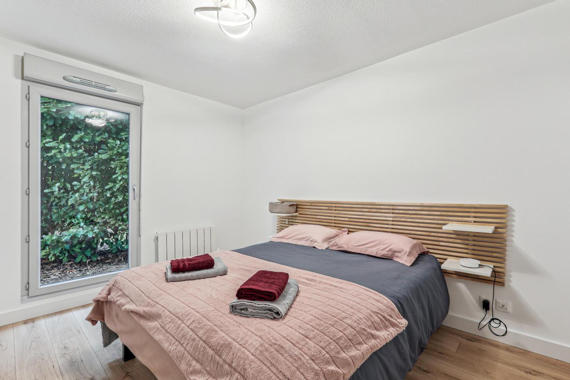 Comfort And Tranquility Near Lyon And Groupama Stadium, 4 Personnes Meyzieu Exteriör bild
