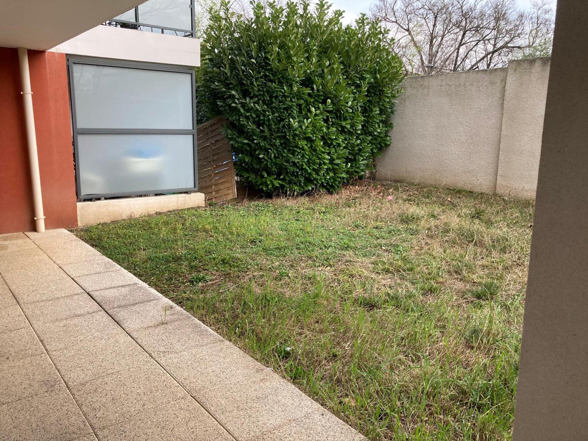 Comfort And Tranquility Near Lyon And Groupama Stadium, 4 Personnes Meyzieu Exteriör bild